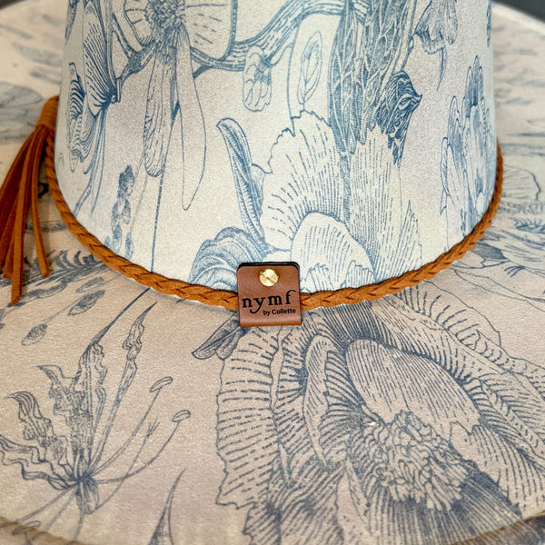 611fc05e3c4ce80992caae23_blue-chinoiserie-off-white-rancher-back_1759164225131.jpg