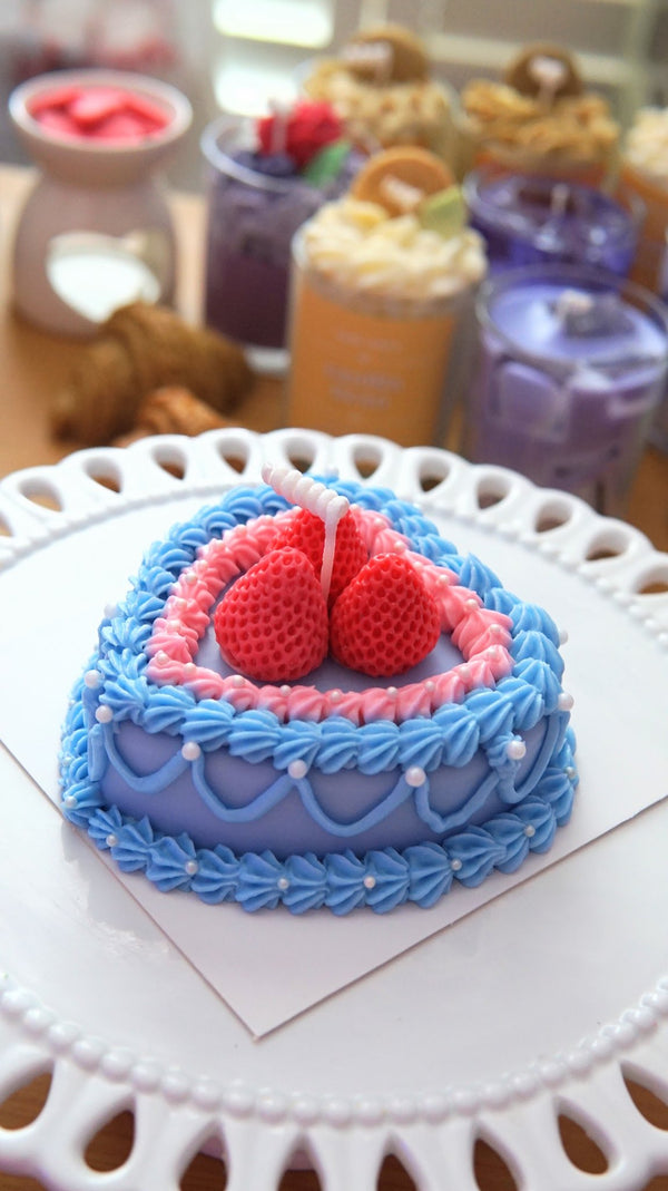611fc05e3c4ce80992caae23_blue-heart-bento-cake-candle2_1783729985146.jpg