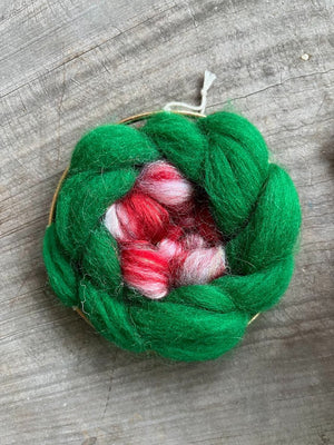 611fc05e3c4ce80992caae23_green-wreath-ornament-c-_1763270304597.jpg